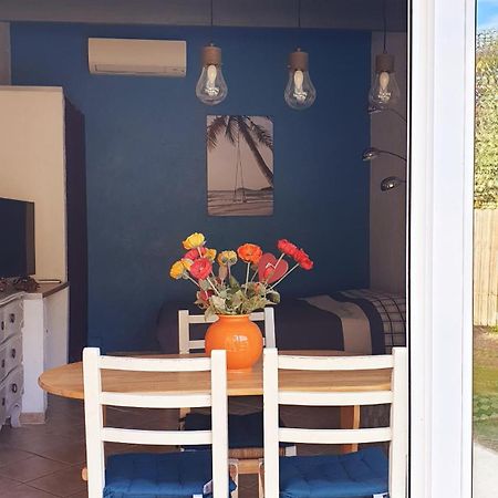 Studio 33 M2 Au Calme Proche Hyeres La Crau Dış mekan fotoğraf