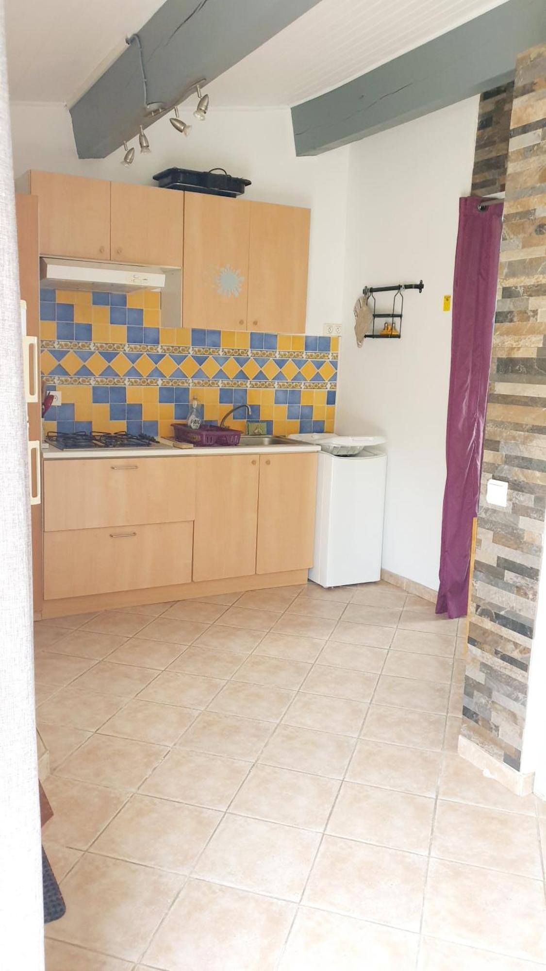 Studio 33 M2 Au Calme Proche Hyeres La Crau Dış mekan fotoğraf